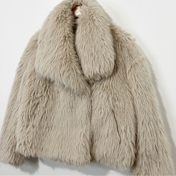 Zara Faux Fur Shaggy Jacket Size Medium - Picture 2 of 10